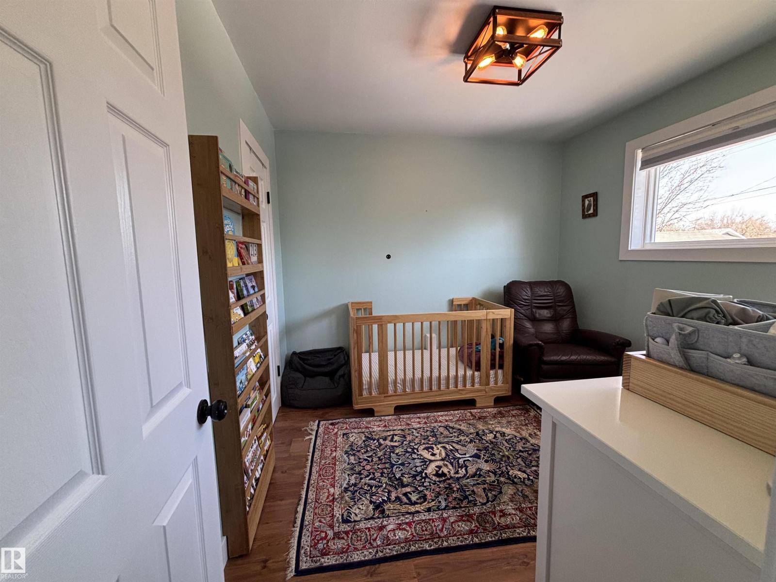 21 ELIZABETH DR - 18
