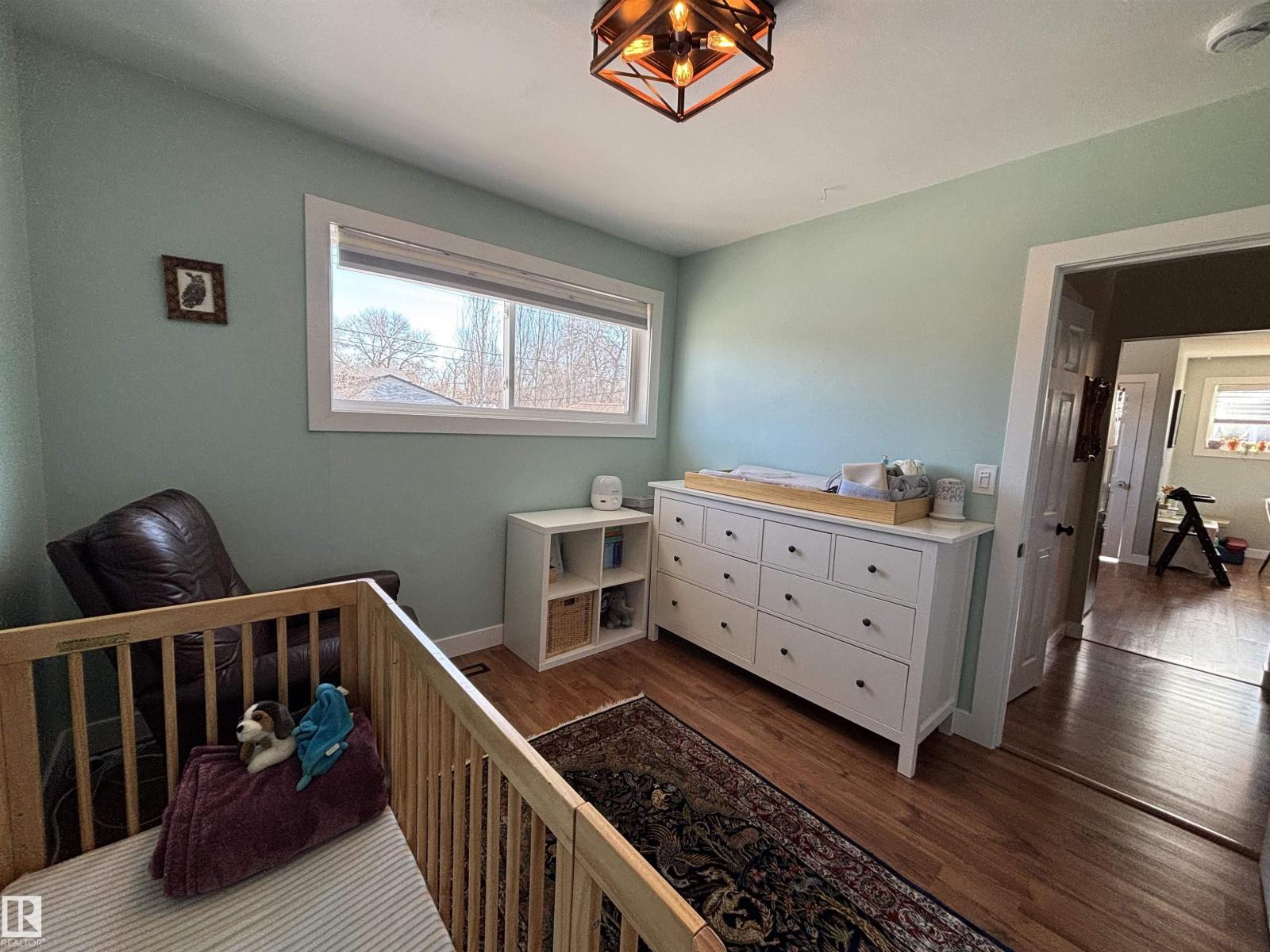 21 ELIZABETH DR - 21