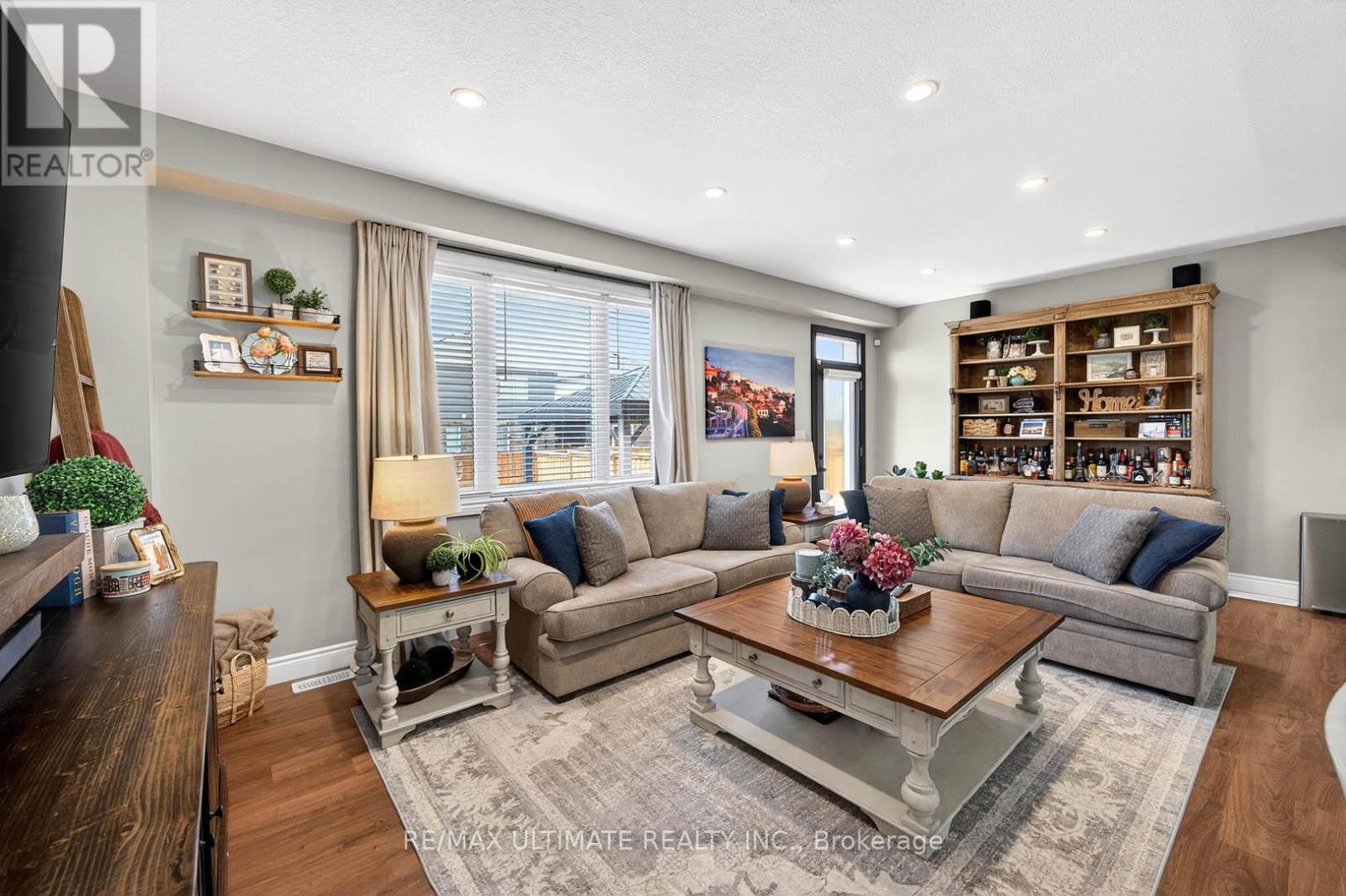 67 BEAUCHAMP DRIVE N - 12