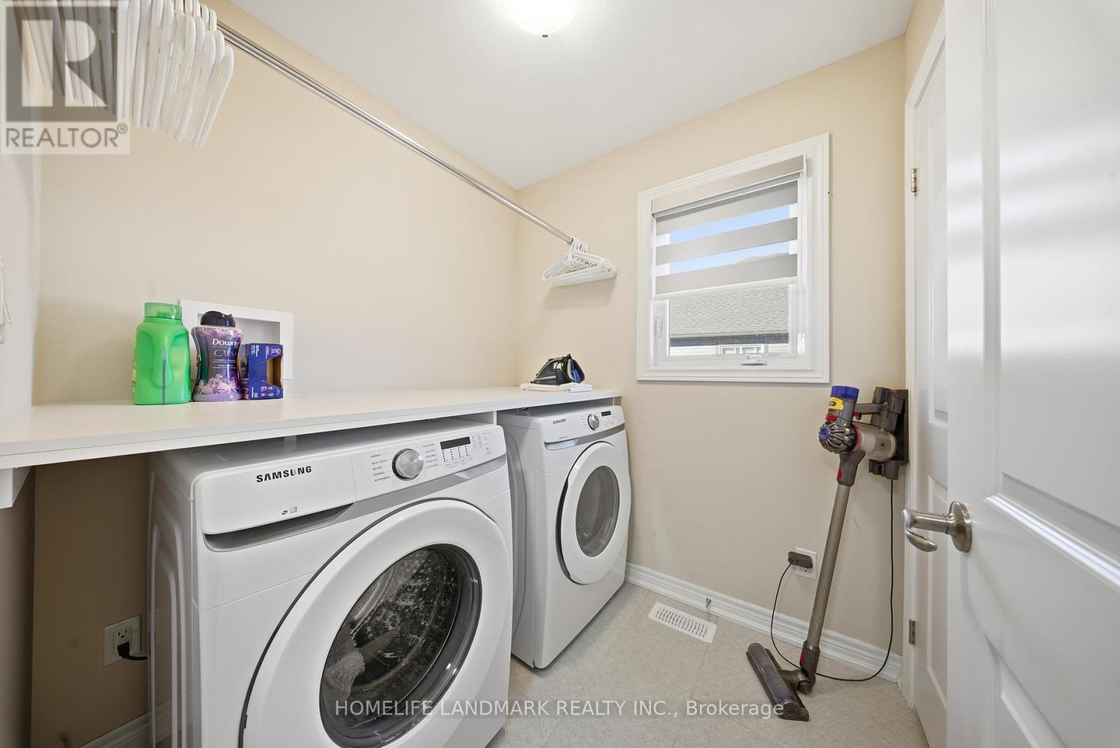 49 MONARCH STREET - 27