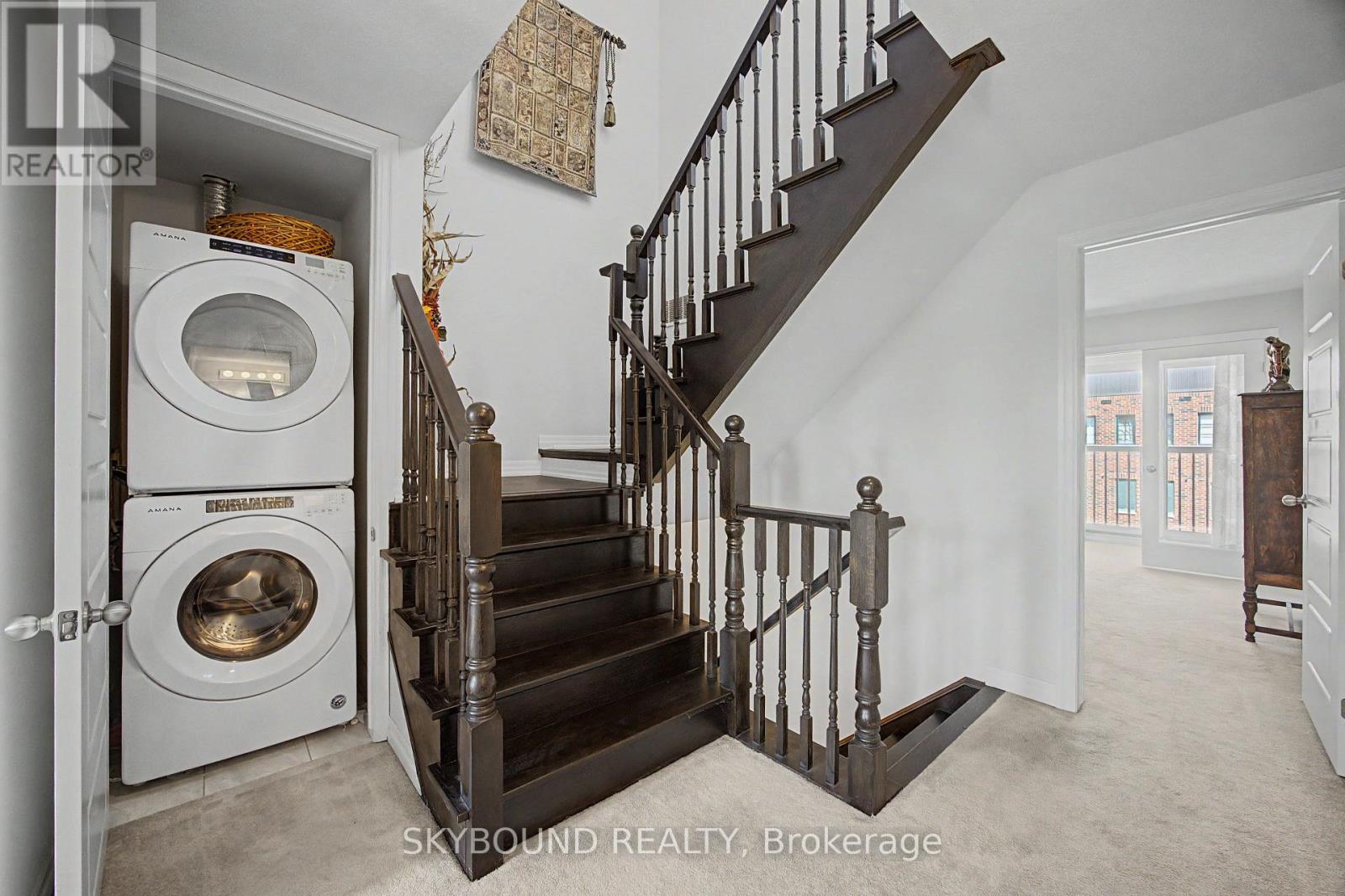 #3 290 BARTON STREET W - 10