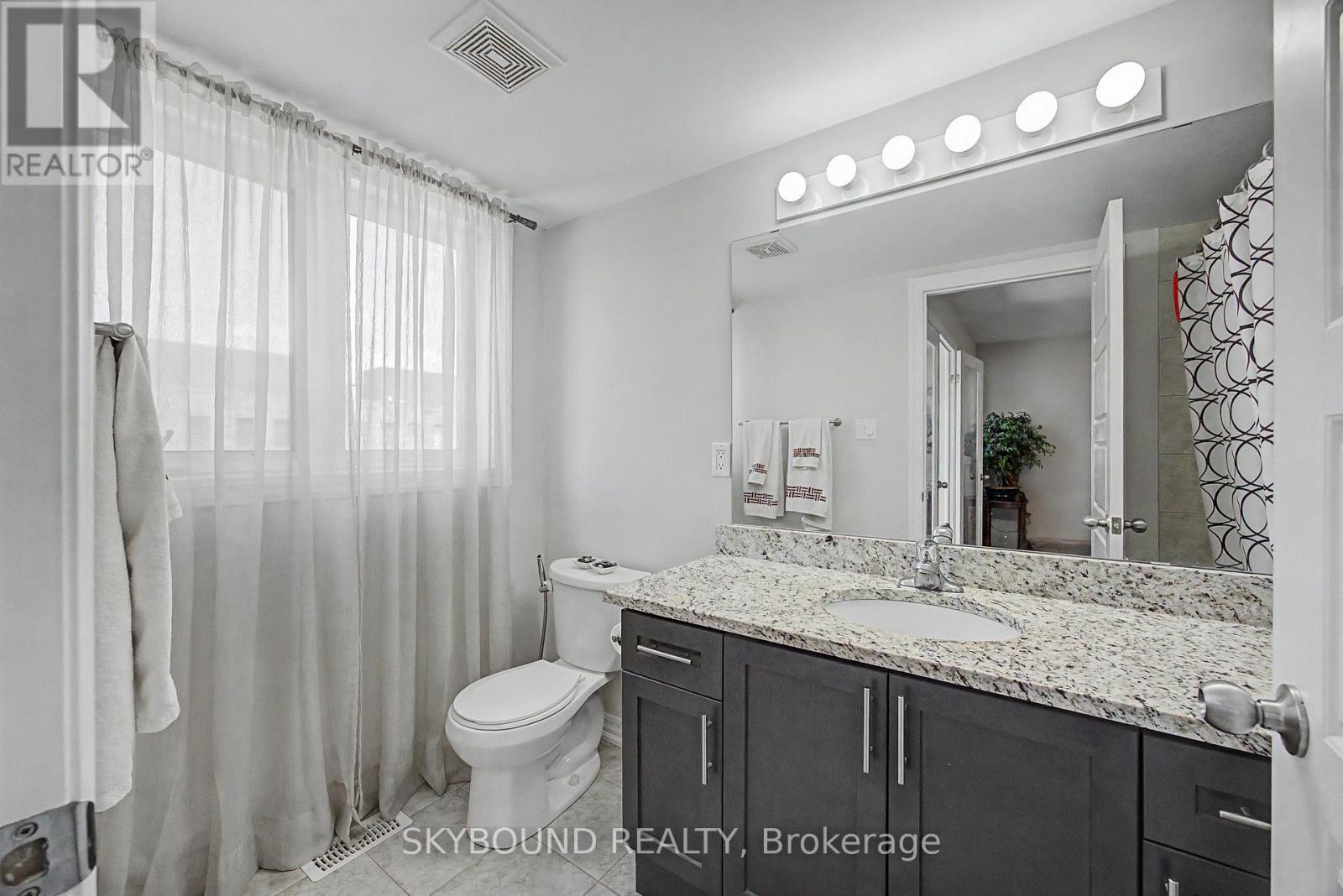 #3 290 BARTON STREET W - 13