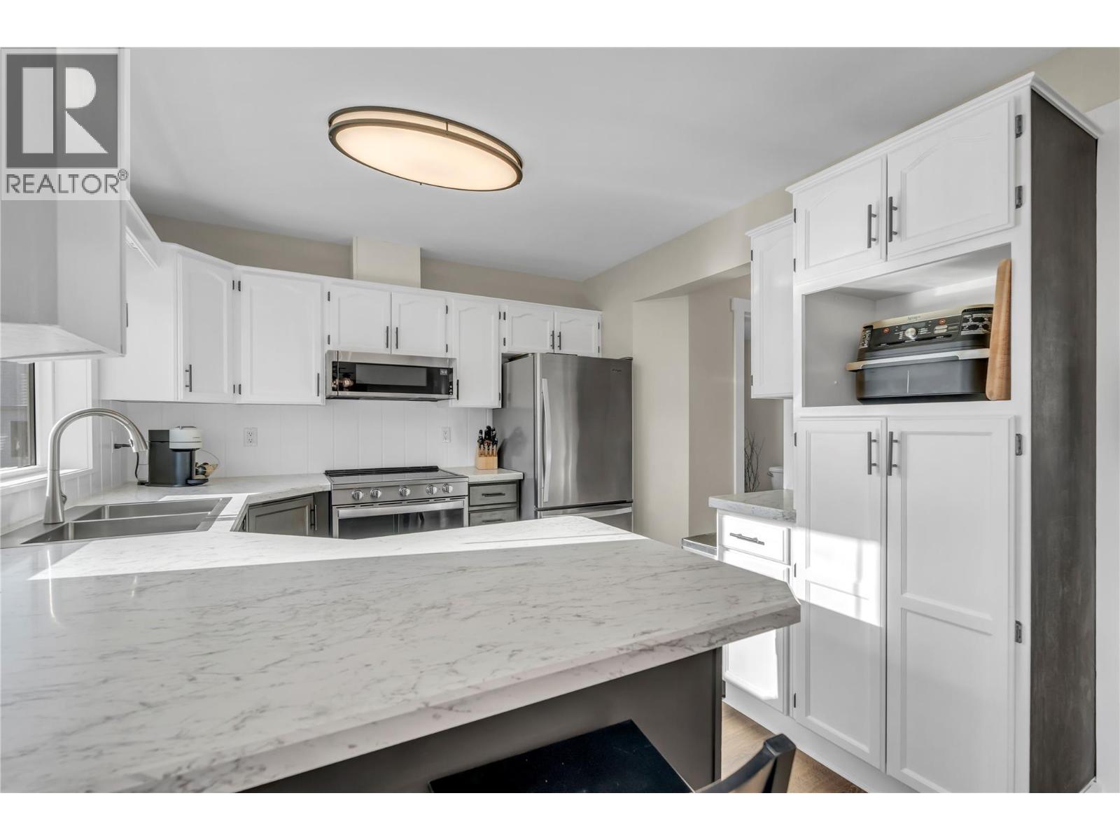 #166 3153 PARIS STREET - 9