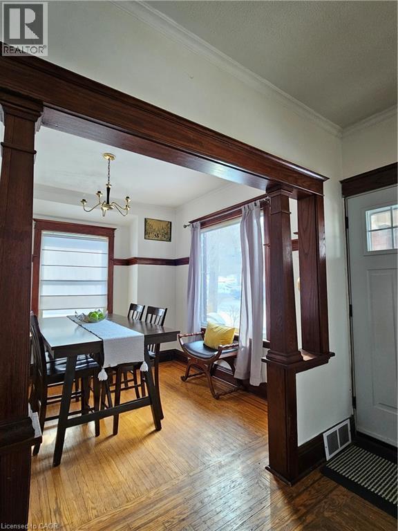 253 GROSVENOR Avenue S - 10