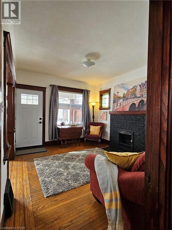 253 GROSVENOR Avenue S - 9
