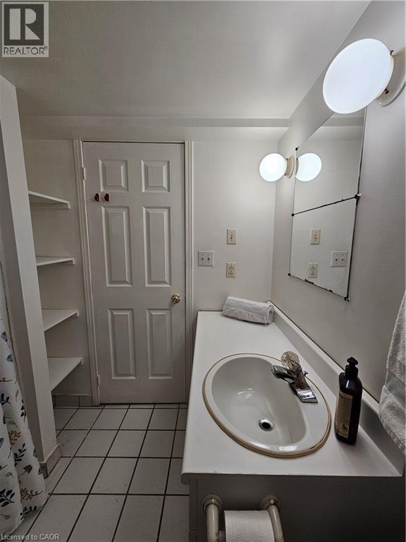 253 GROSVENOR Avenue S - 36