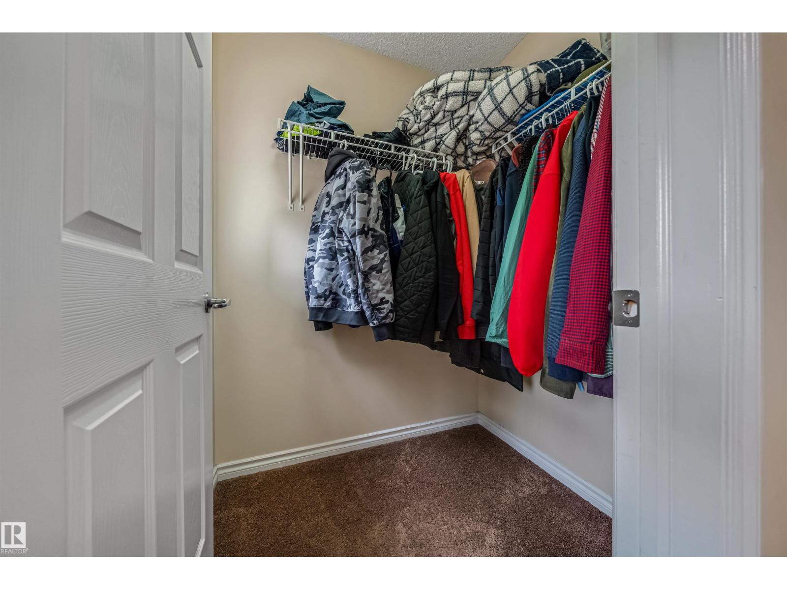 2314 22 AV NW, Edmonton