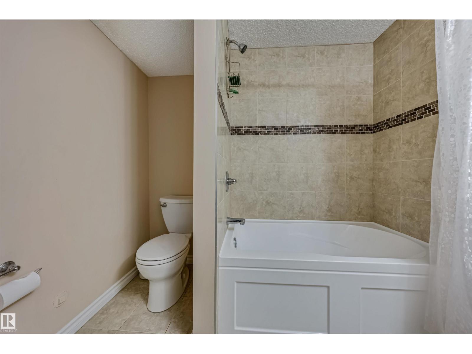 2314 22 AV NW, Edmonton