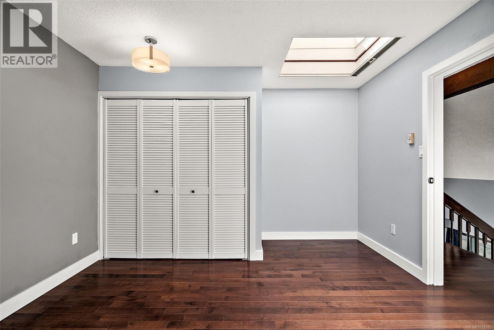 #6 1464 FORT ST - 22