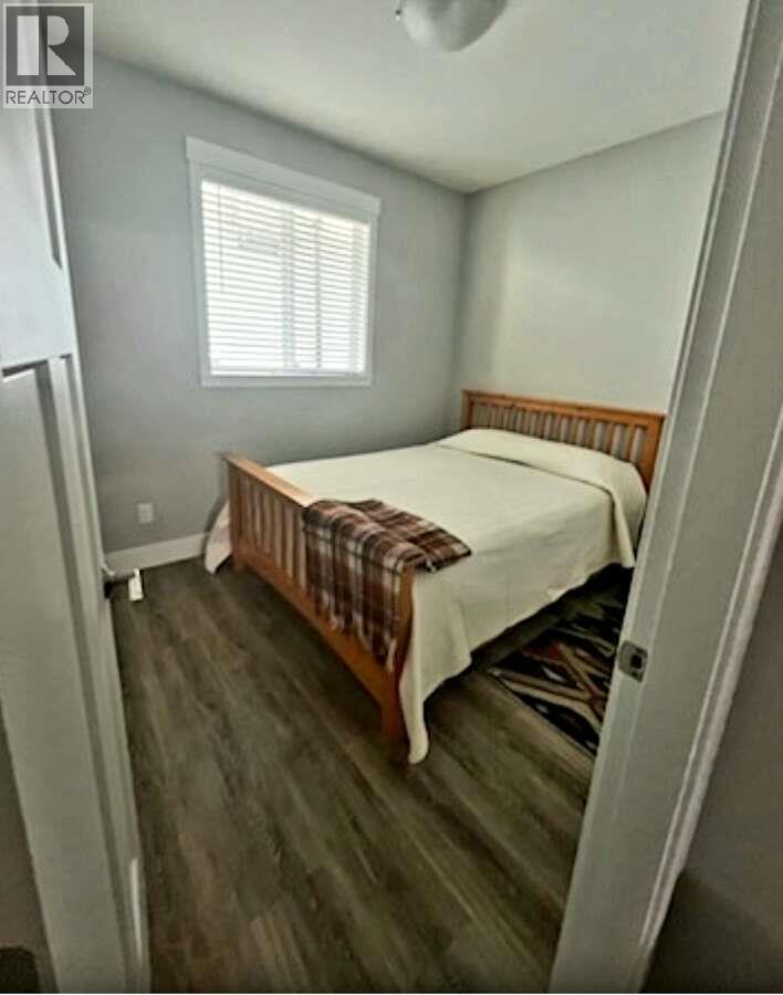 2081 14 AVENUE SE - 15