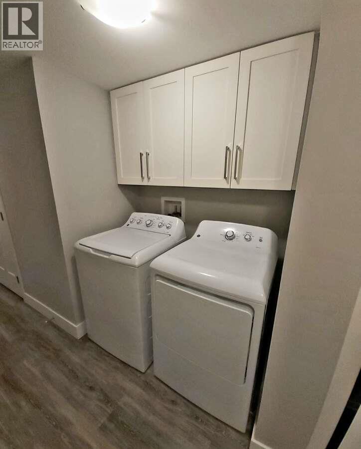 2081 14 AVENUE SE - 44