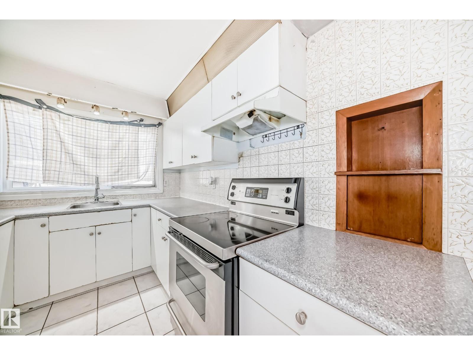 12411 126 ST NW NW, Edmonton