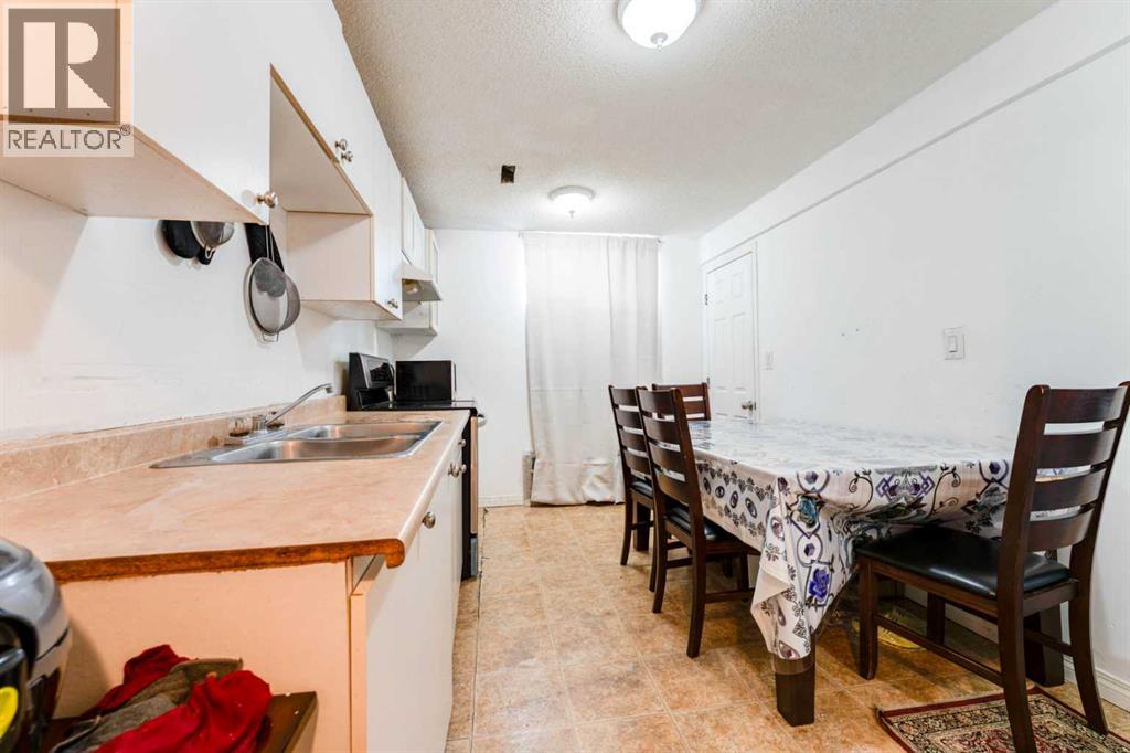 Single Family House 4 Level for Sale in  Templewood Drive NE Temple Calgary 