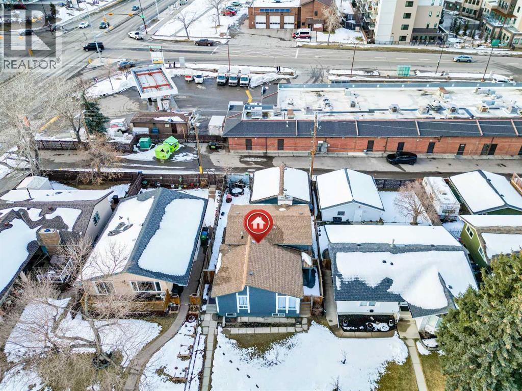 Single Family House 4 Level for Sale in  Templewood Drive NE Temple Calgary 