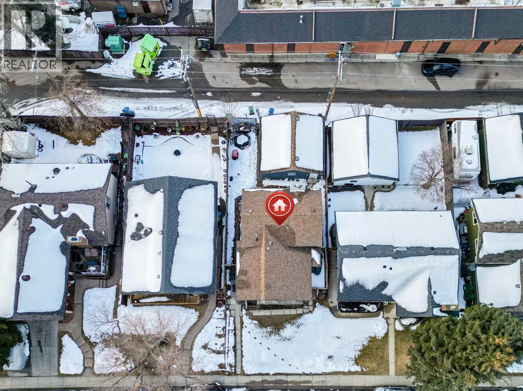 Single Family House 4 Level for Sale in  Templewood Drive NE Temple Calgary 