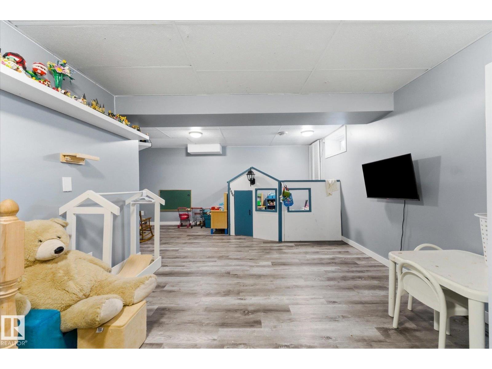 1064 JONES CR NW, Edmonton