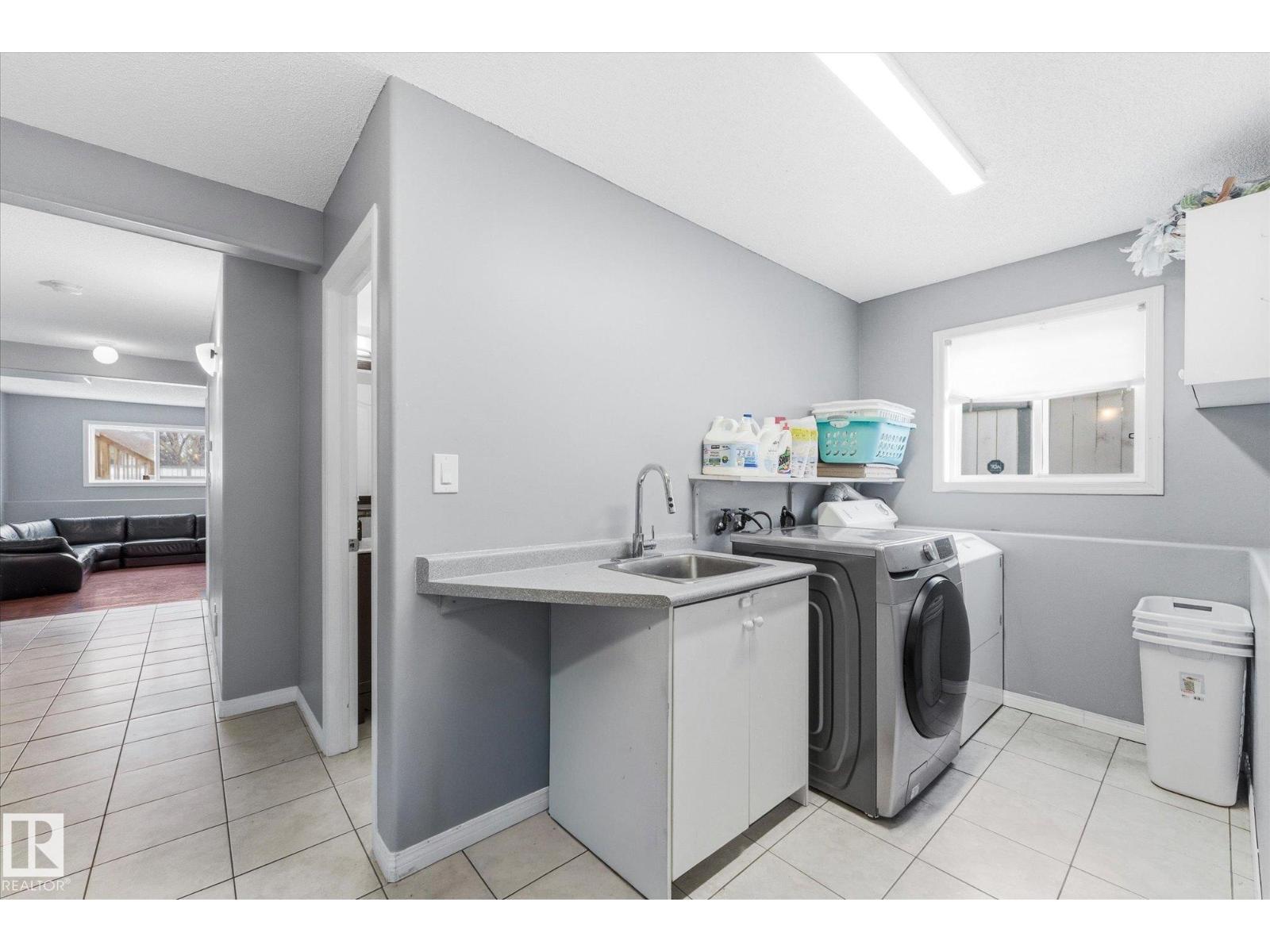 1064 JONES CR NW, Edmonton