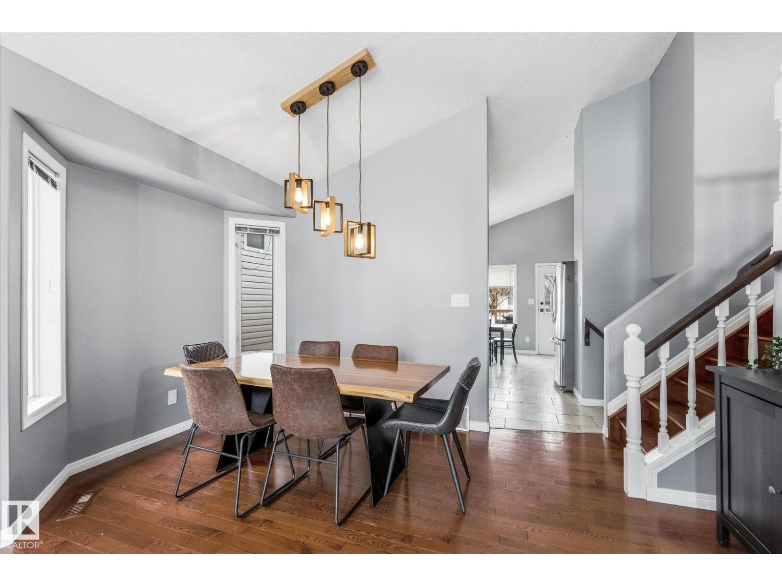 1064 JONES CR NW, Edmonton