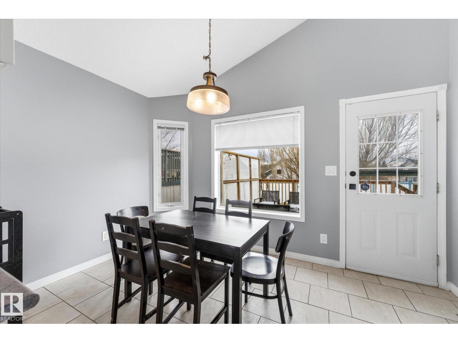 1064 JONES CR NW, Edmonton