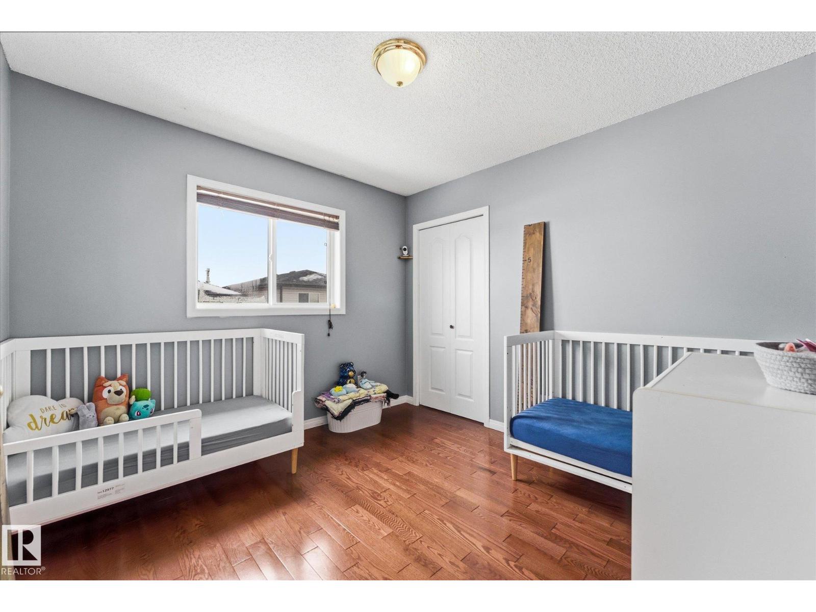 1064 JONES CR NW, Edmonton