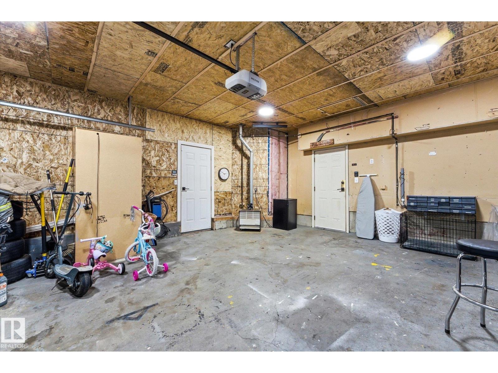 1064 JONES CR NW, Edmonton