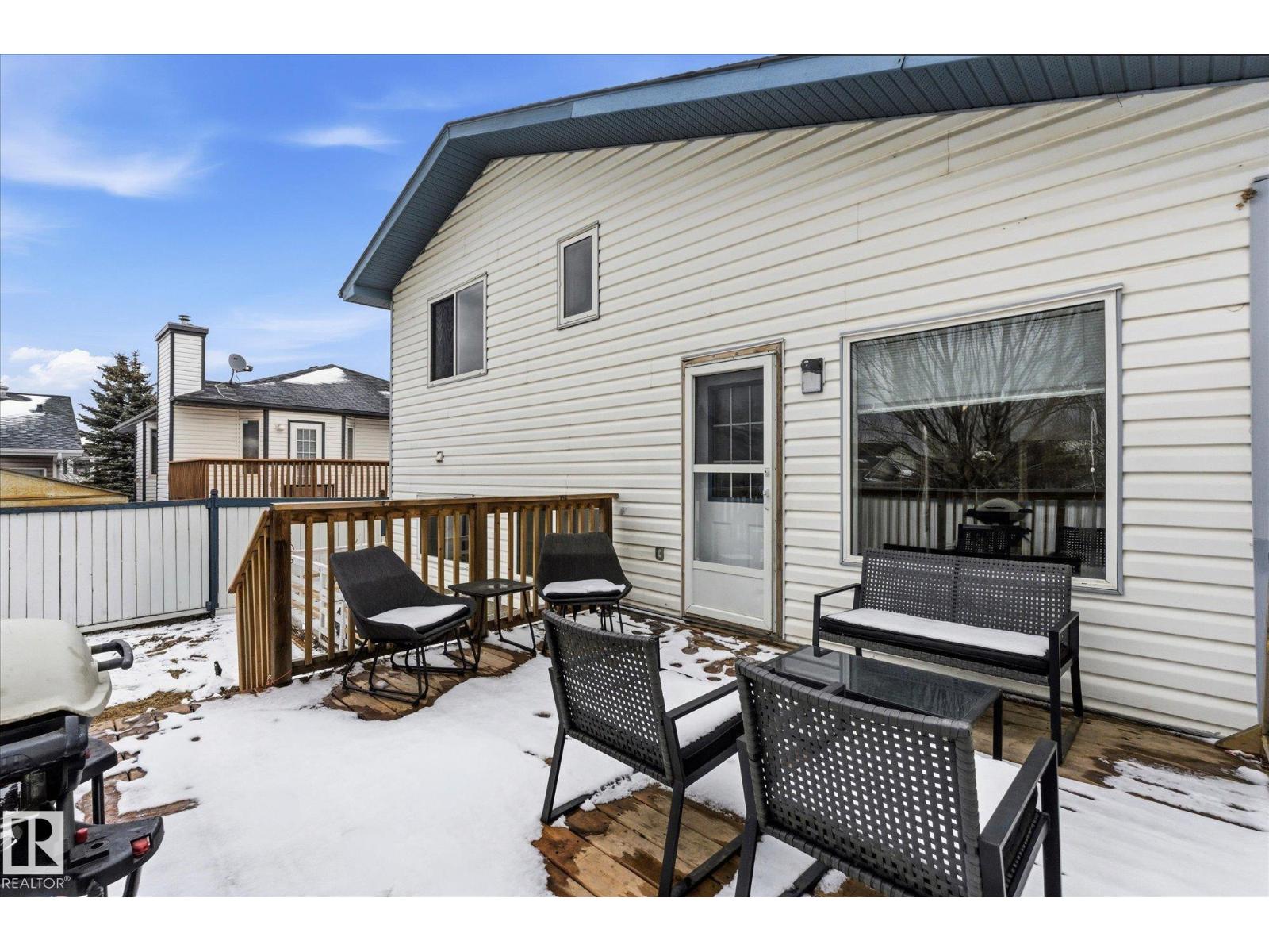 1064 JONES CR NW, Edmonton