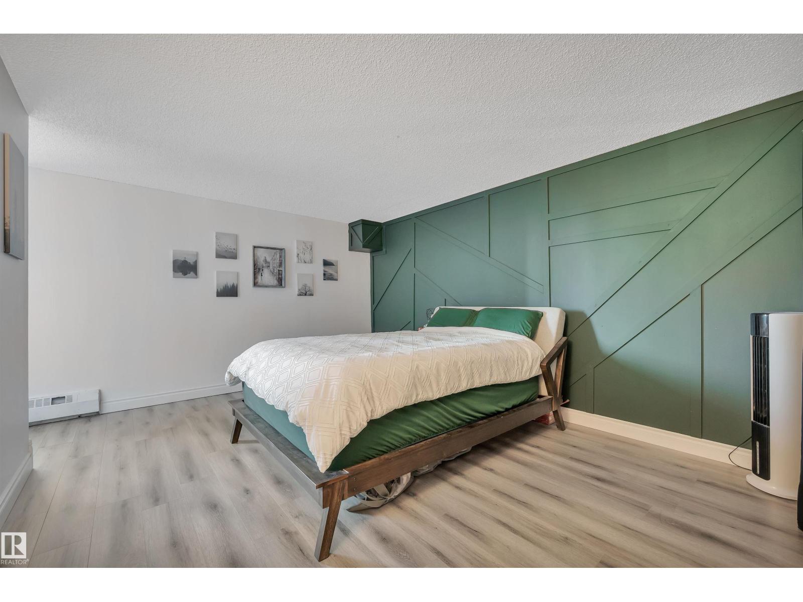 #802 10145 109 ST NW - 25