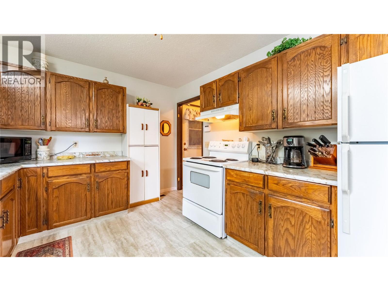 234 12TH AVENUE N - 5