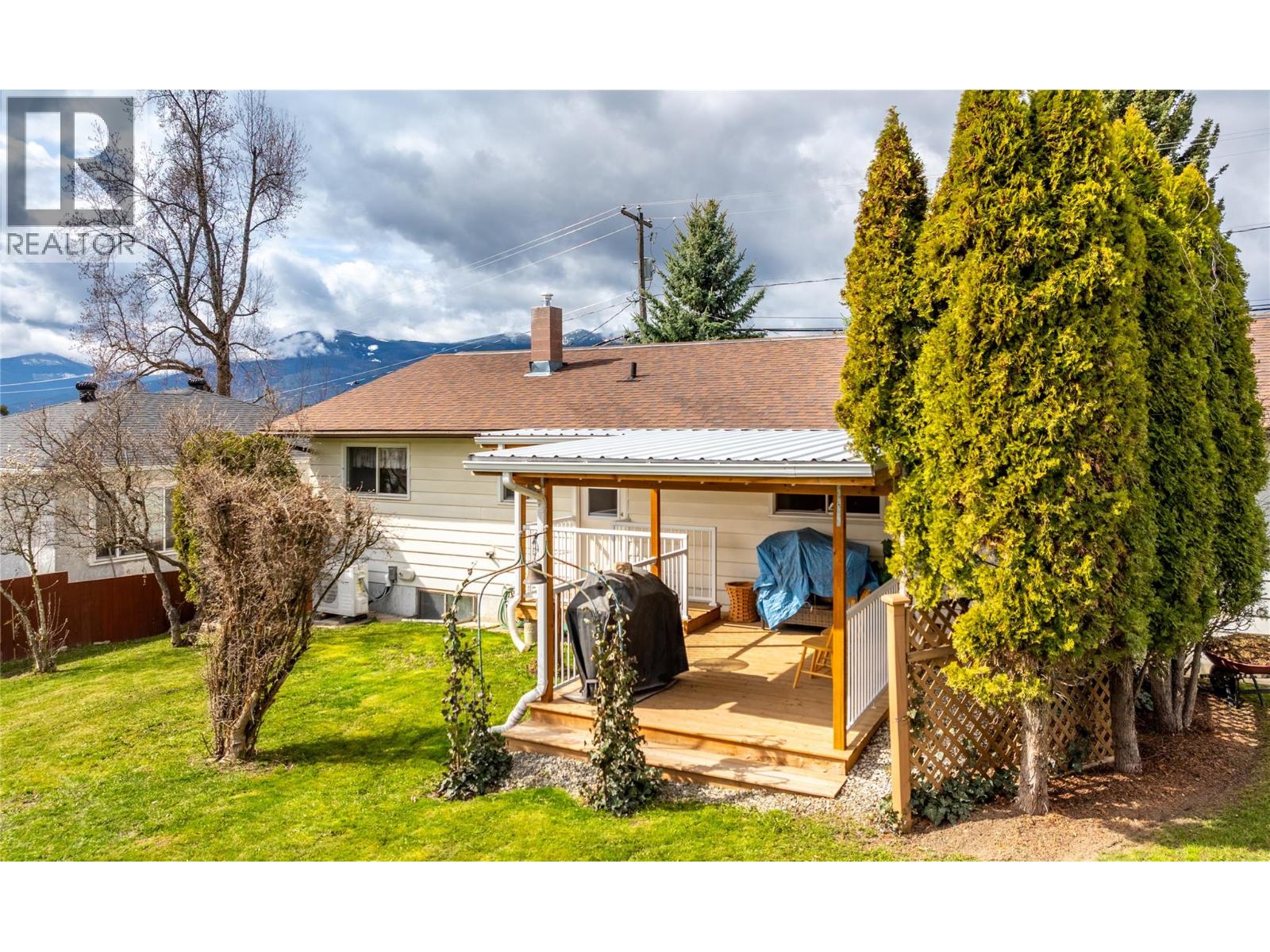 234 12TH AVENUE N - 17