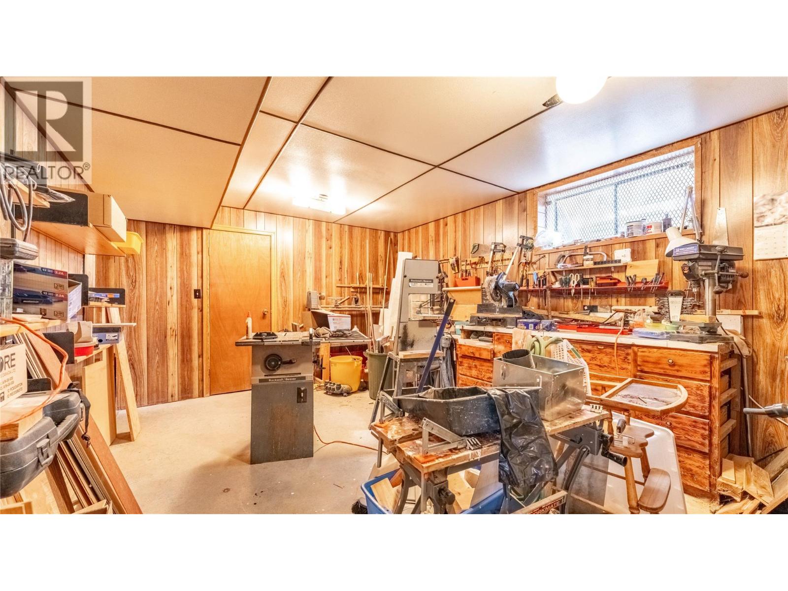 234 12TH AVENUE N - 23