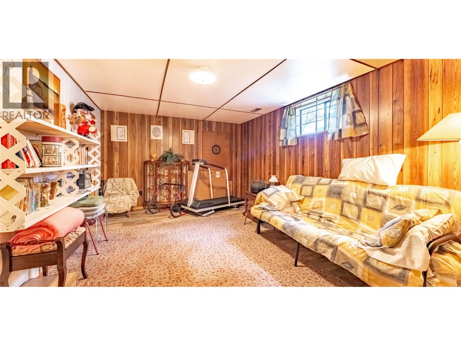 234 12TH AVENUE N - 26