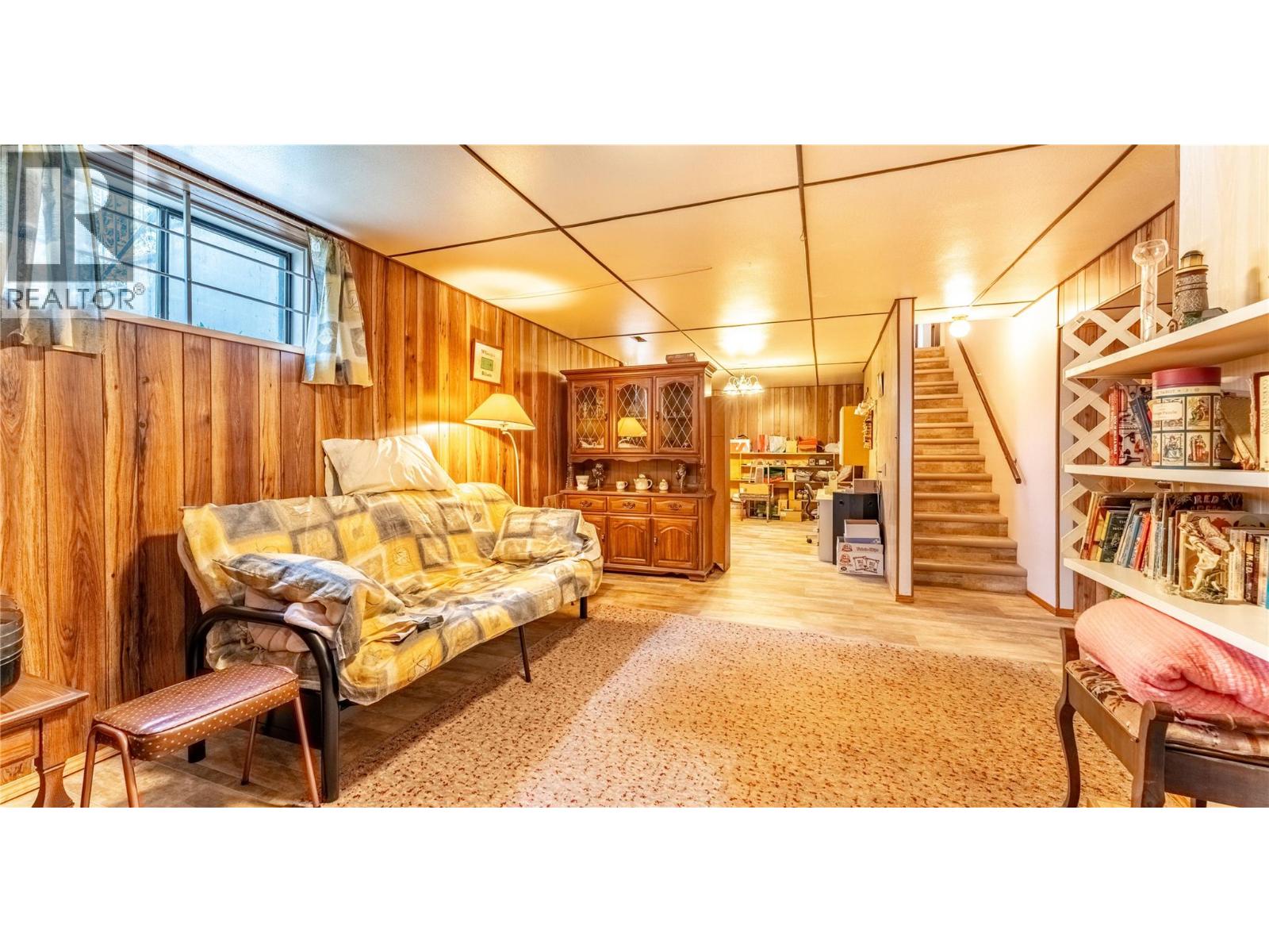 234 12TH AVENUE N - 24