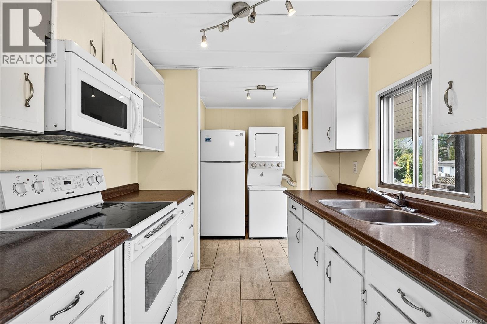 #2008 135 BRINKWORTHY RD - 15