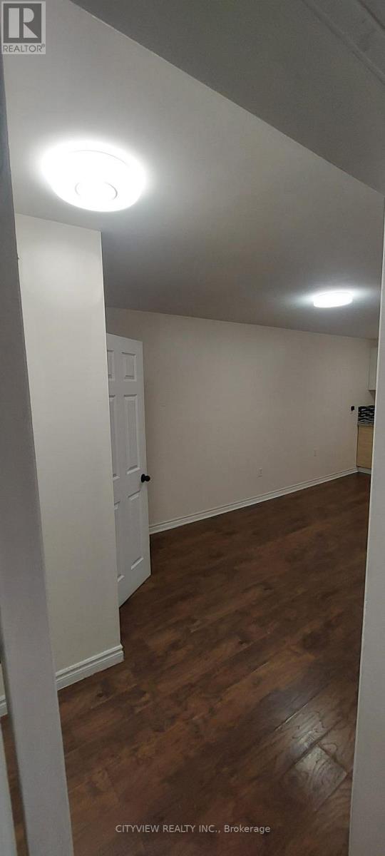 28 FOXACRE ROW - 27