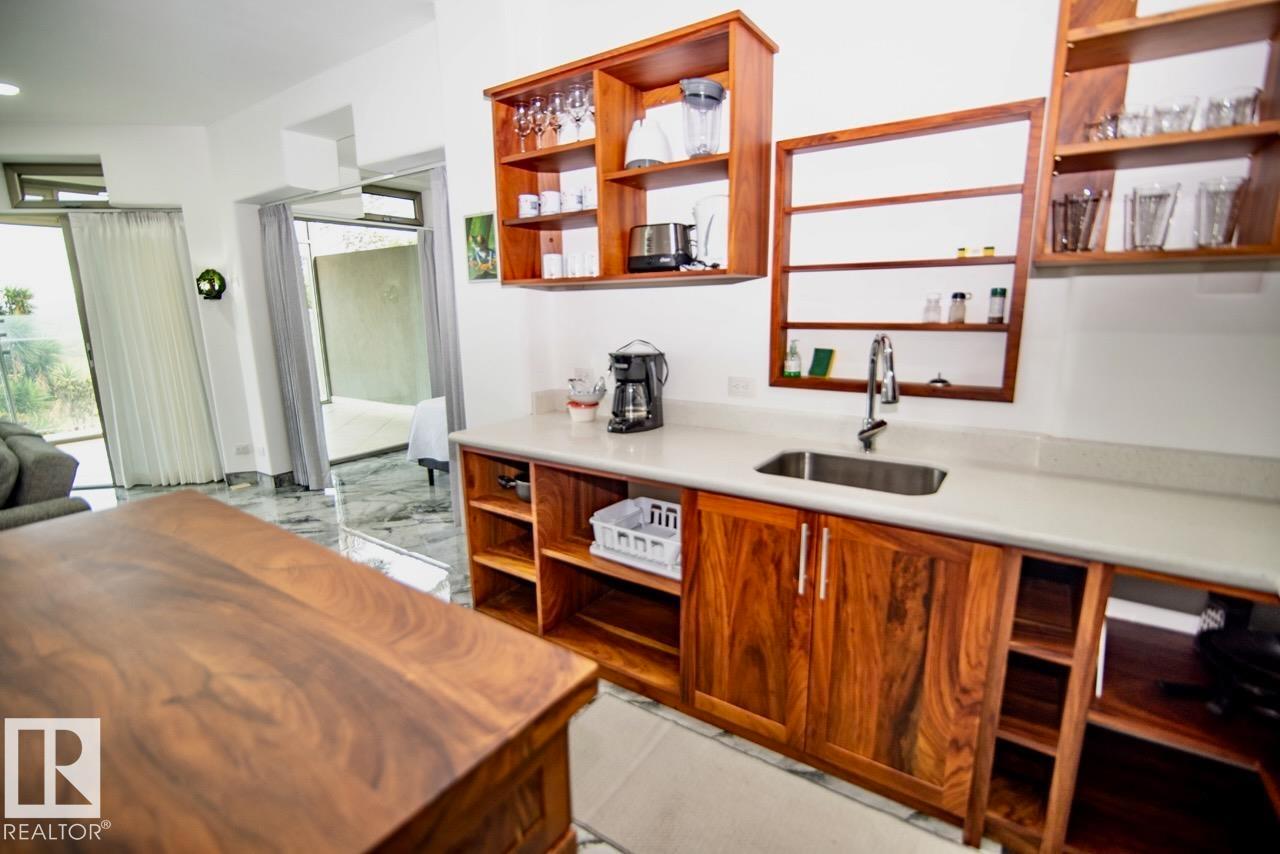 12-2-1-4 Lake Arenal Condominums - 30