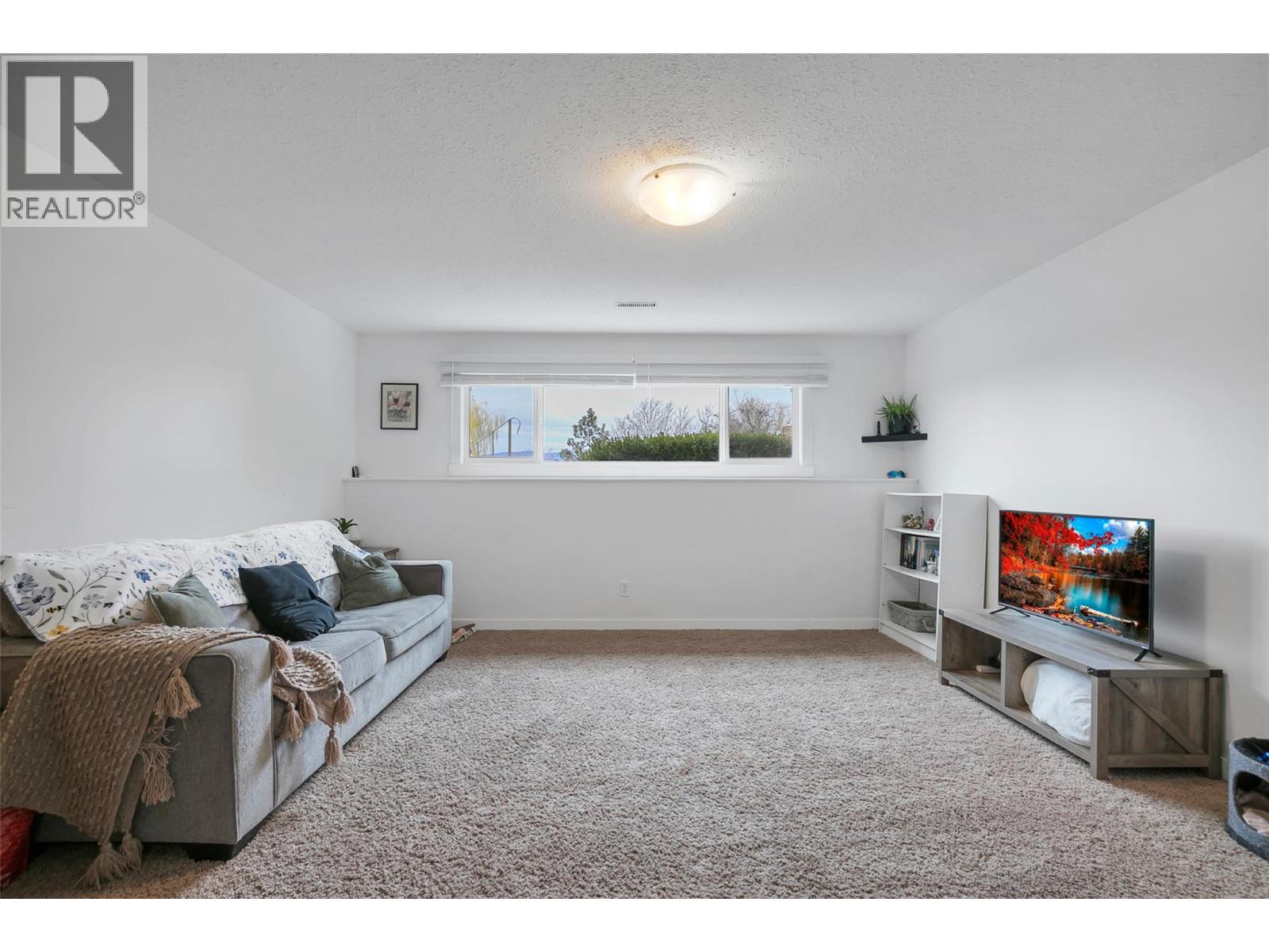 805 CAMELIA ROAD - 28