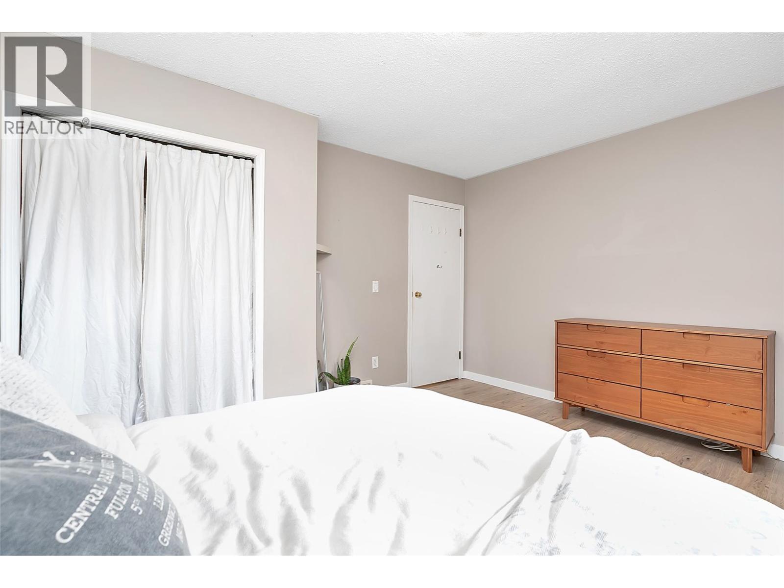 805 CAMELIA ROAD - 15