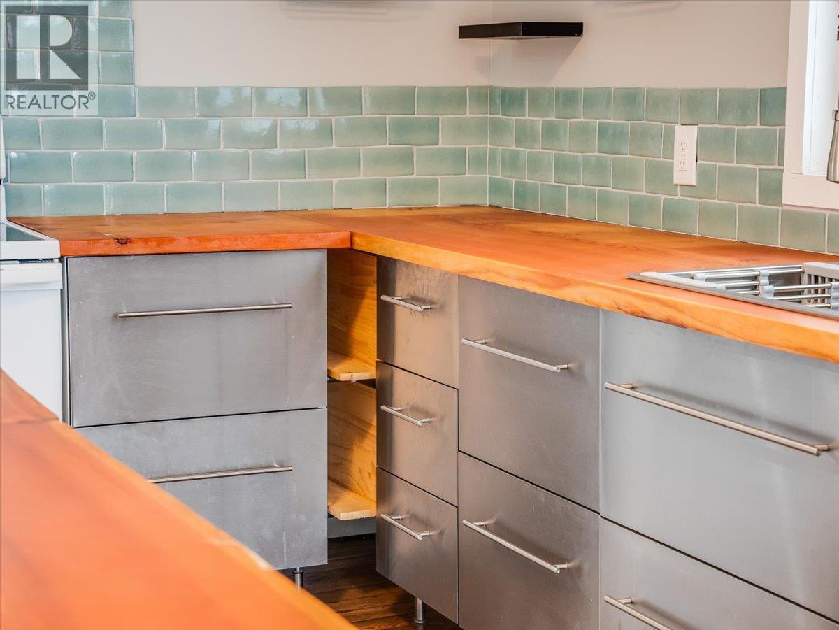 2043 PARK STREET - 7