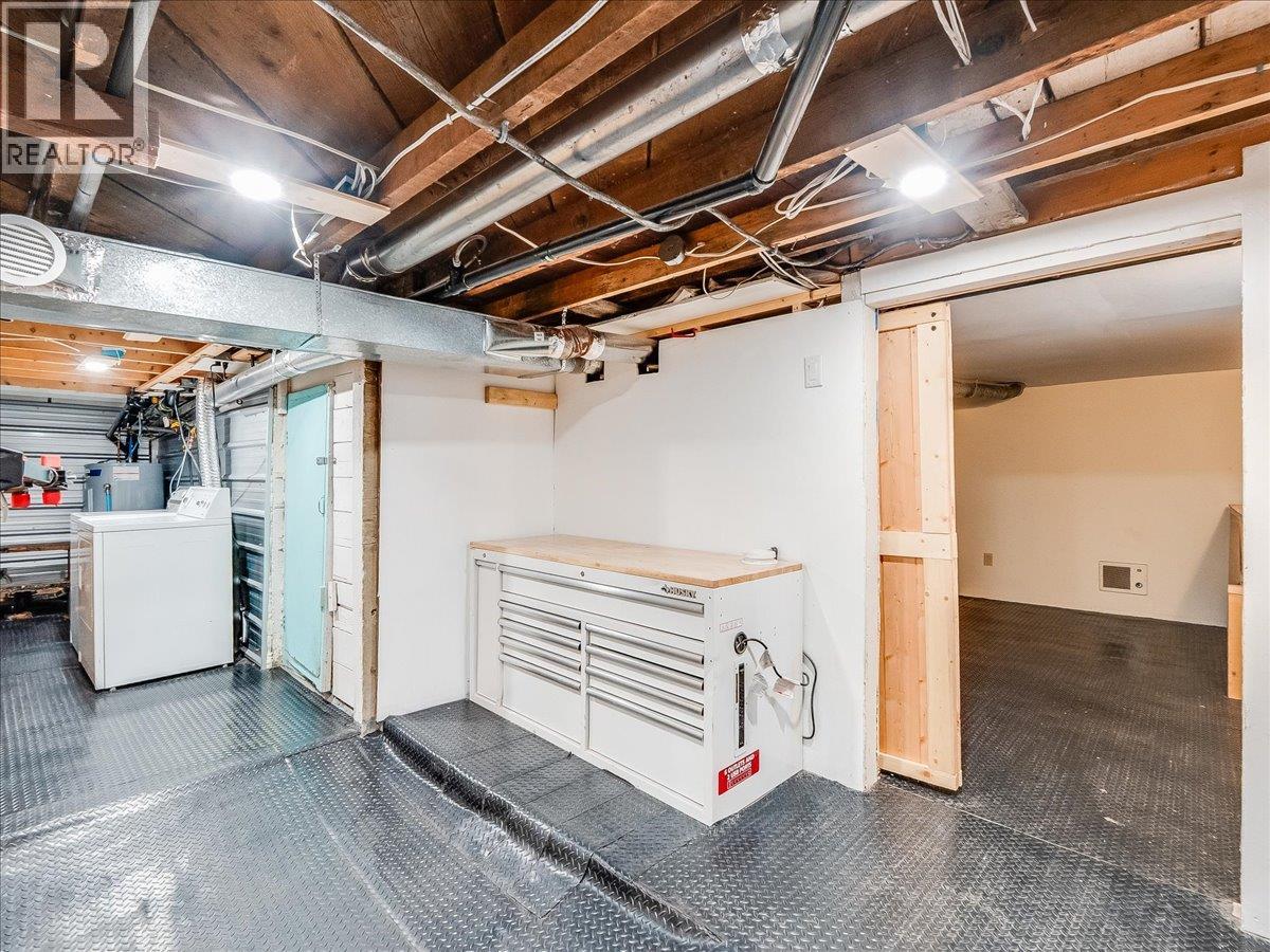 2043 PARK STREET - 52