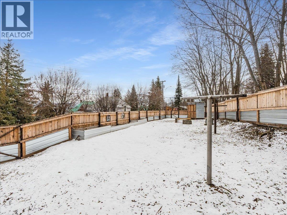 2043 PARK STREET - 64