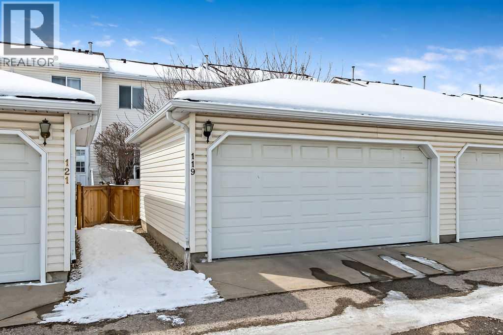 Single Family House for Sale in  Citadel Lane NW Citadel Calgary 