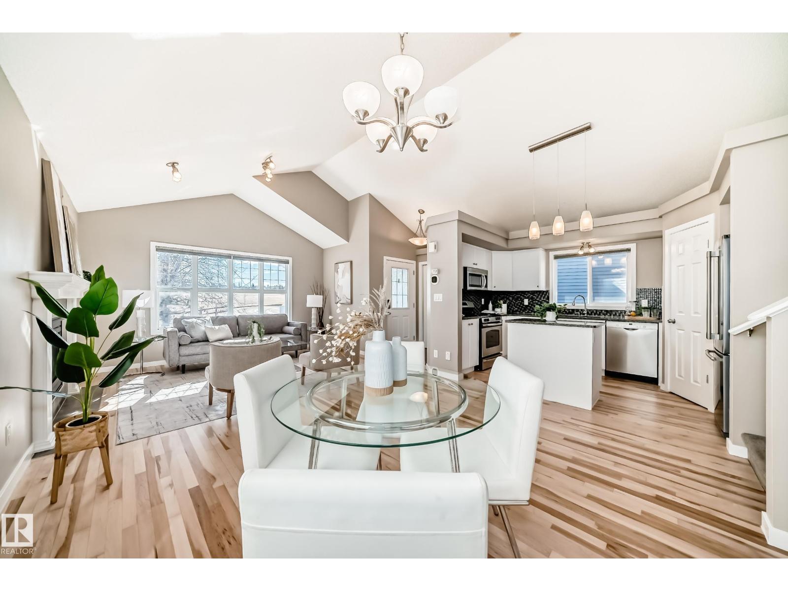 1520 70 ST SW, Edmonton