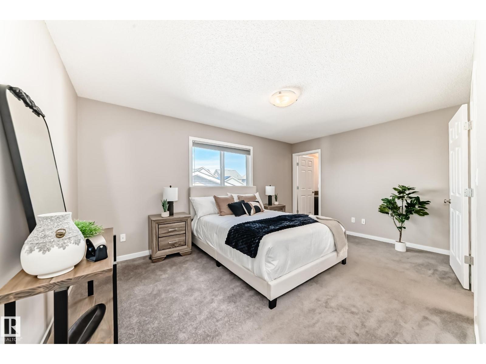 1520 70 ST SW, Edmonton