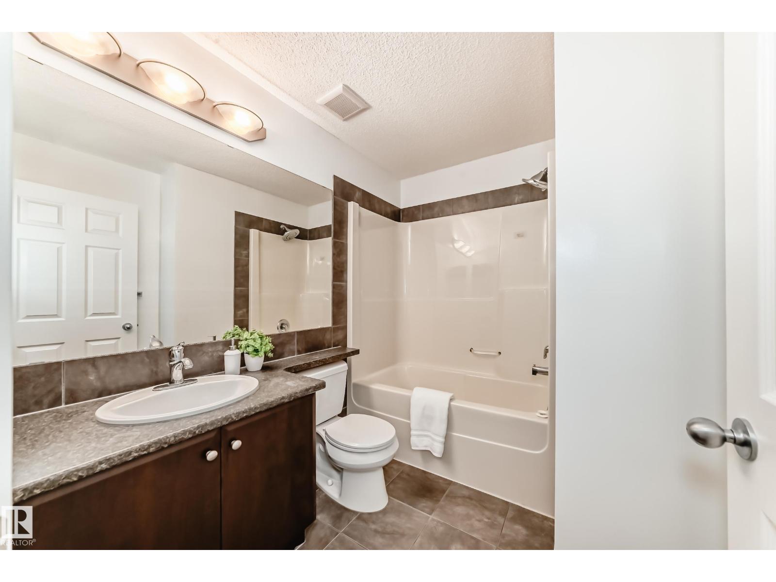 1520 70 ST SW, Edmonton