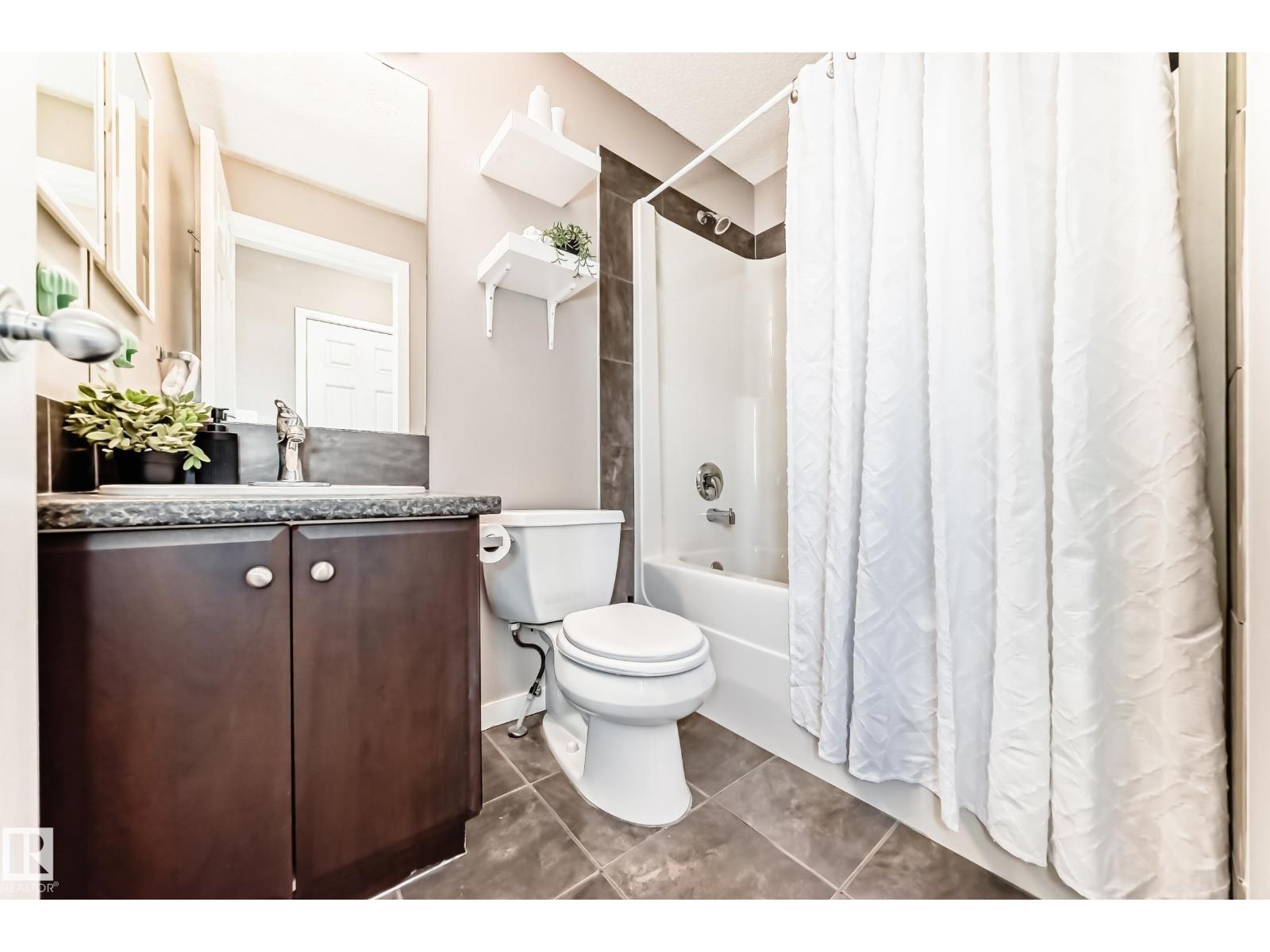 1520 70 ST SW, Edmonton