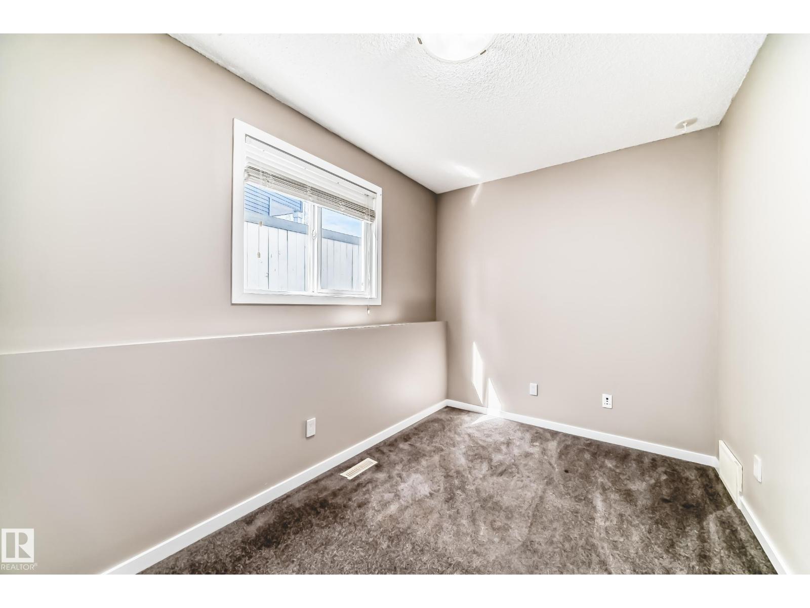 1520 70 ST SW, Edmonton