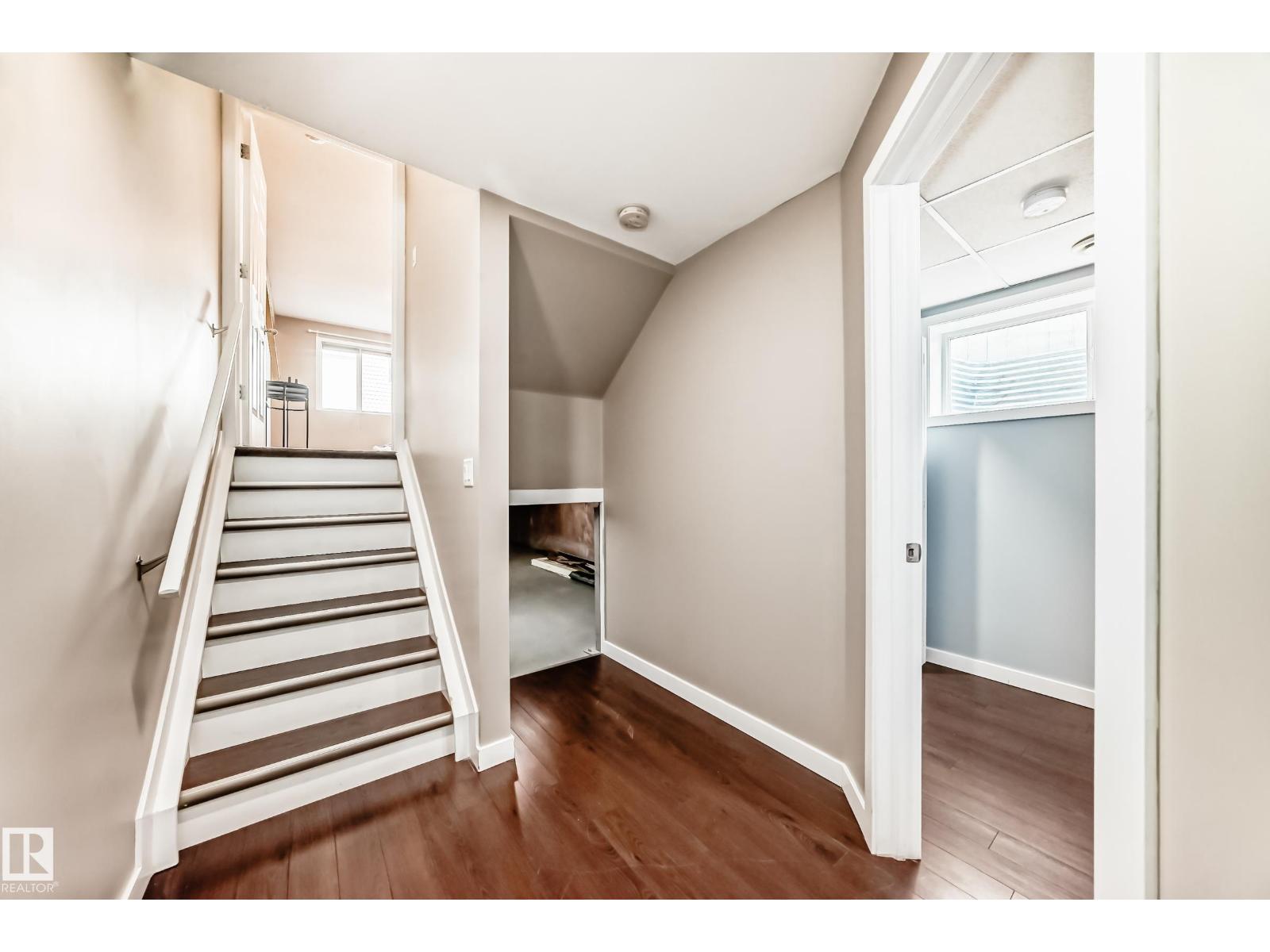 1520 70 ST SW, Edmonton