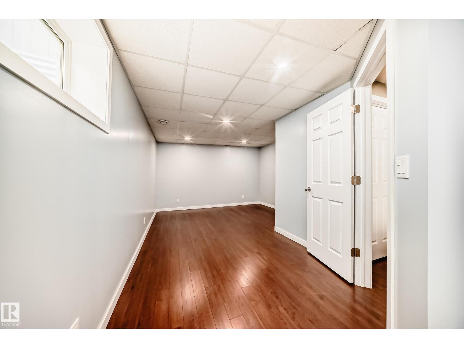 1520 70 ST SW, Edmonton