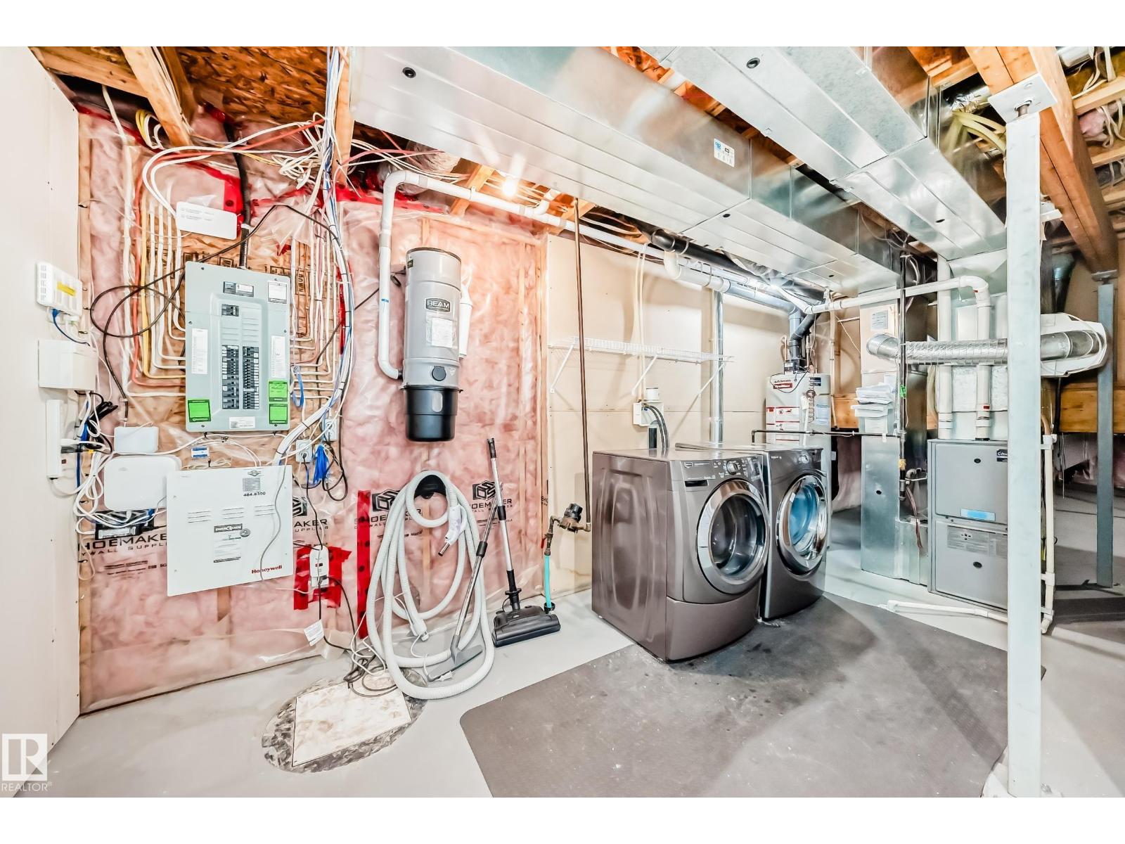 1520 70 ST SW, Edmonton