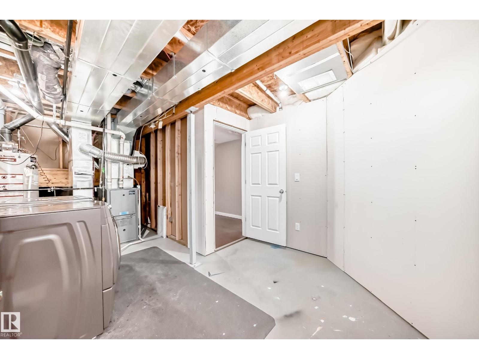 1520 70 ST SW, Edmonton